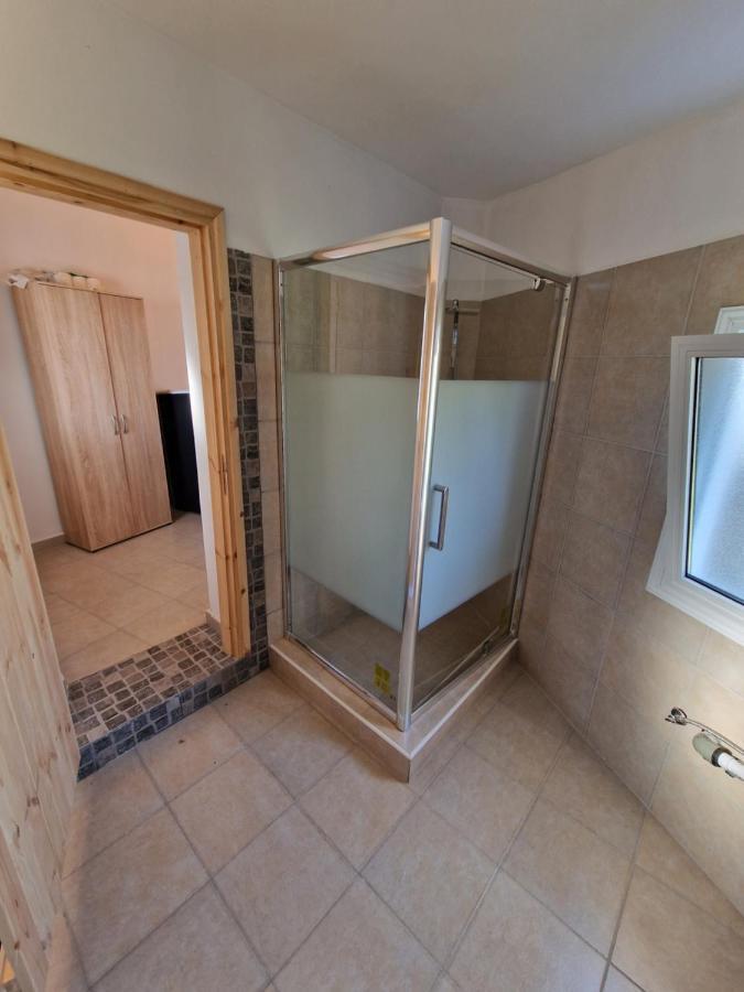 Aprosmeno Jacuzzi House 4 Apartment Agros Exterior photo